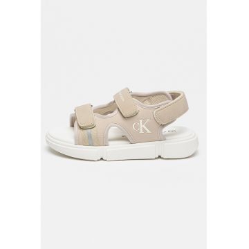 Sandale cu inchidere velcro si insertii din piele ecologica Sandale cu inchidere velcro si insertii din piele ecologica